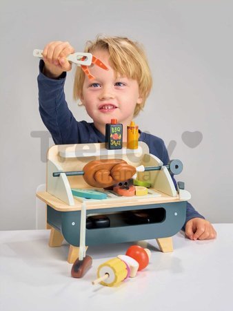 Drevený gril Barbeque Play set Tender Leaf Toys s kuriatkom na grilovanie a zeleninou