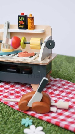 Drevený gril Barbeque Play set Tender Leaf Toys s kuriatkom na grilovanie a zeleninou