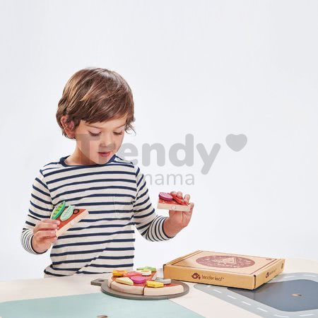 Drevená Pizza Party Tender Leaf Toys so 6 chrumkavými dielmi a 12 potravinami