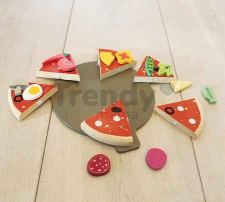 Drevená Pizza Party Tender Leaf Toys so 6 chrumkavými dielmi a 12 potravinami