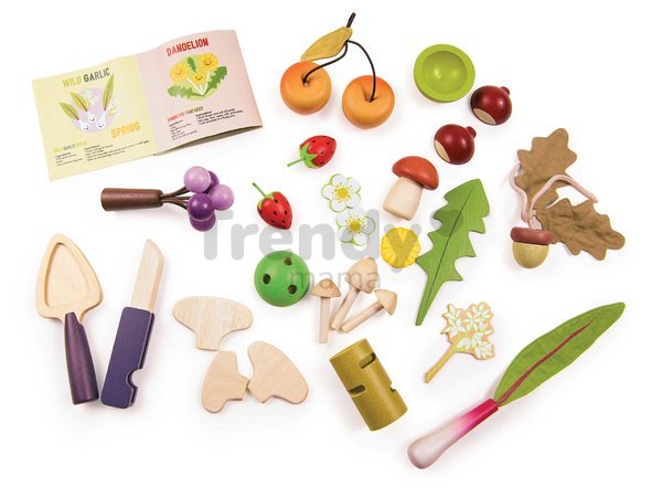 Drevený košík na zbieranie lesných plodov Wild Wood Forgaing Trug Tender Leaf Toys s hríbikmi jabĺčkami jahodami