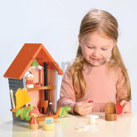 Drevené hniezdo Robin’s Nest Box Tender Leaf Toys s figúrkami vtáčikov a vajíčkom
