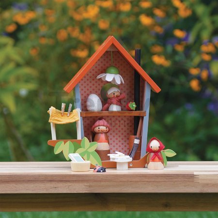 Drevené hniezdo Robin’s Nest Box Tender Leaf Toys s figúrkami vtáčikov a vajíčkom