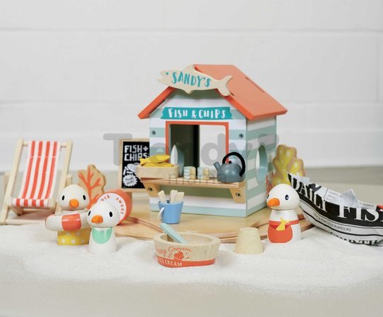 Drevený stánok s občerstvením na pláži Sandy´s Beach Hut Tender Leaf Toys s lehátkom a 3 figúrky čajok