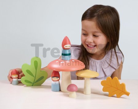 Drevená rodina trpaslíkov Woodland Gnome Family Tender Leaf Toys s 3 figúrkami