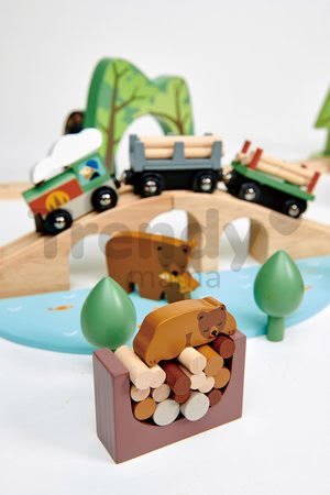 Drevená vláčikodráha v borovicovom lese Wild Pines Train set Tender Leaf Toys s vlakom a autami zvieratká s prírodou