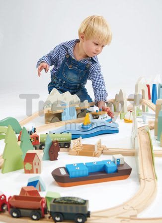 Drevená vláčikodráha vysokohorská Mountain View Train Set Tender Leaf Toys cesta okolo sveta cez mesta a hory 58 dielov a doplnky