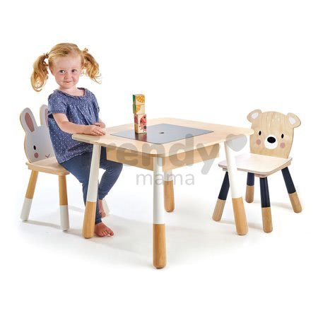 Drevený detský nábytok Forest table and Chairs Tender Leaf Toys stôl s úložným priestorom a dve stoličky medveď a zajac