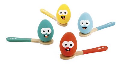 Športová hra Preteky s vajíčkom Egg and Spoon Race Janod pre 4 hráčov J07729