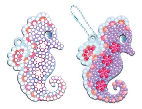 Midi kreatívna sada Magický oceán Magic Ocean Diamond Key Rings Atelier Janod trblietavé obrázky s kryštálikmi 700 mini kamienkov od 7 rokov J07793