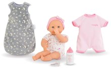 Bábika Bébé Calin Good Night Set Corolle s modrými klipkajúcimi očami a spacím vakom s fľašou a cumlíkom 30 cm od 18 mes