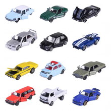 Kisautók Vintage Assortment Majorette fémből nyitható 7,5 cm hosszú több fajta