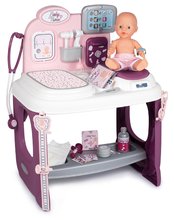 Zdravotnícky a prebaľovací pult Violette Baby Care Center Smoby s elektronickým displejom a 30 cm bábika s 25 doplnkami 68 cm výška