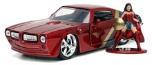 Autíčko DC Pontiac Firebird 1972 Jada kovové s otvárateľnými dverami a figúrkou Wonder Woman dĺžka 13 cm 1:32