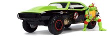 Autíčko Ninja korytnačky Chevy Camaro Jada kovové s otvárateľnými časťami a figúrkou Raphaelo dĺžka 19 cm 1:24