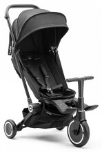 Trojkolka a kočík cestovná Traveler Black 4v1 smarTrike so 160° polohovateľným sedadlom a slnečnou clonou rozšíriteľná od 6 mes