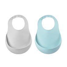 Bavețică pentru copii Silicone Bib Beaba Light Mist&Airy Green Beaba 2 bucăți din silicon moale și butoane pentru închidere de la 0 luni