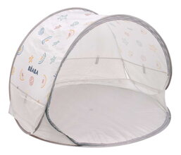 Plážový stan pre deti Breezy Anti UV Tent Clay Earth Beaba s 360° ventiláciou a ochranou proti piesku a hmyzu 120*85 cm béžový so vzorom od 0-36 mes