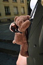 Plyšový crossbody vak medvedík Brown Bear Bag Doudou et Compagnie s popruhom hnedý 30 cm od 24 mes DC4380