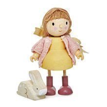 Figurină fetiță din lemn cu iepuraș Amy And Her Rabbit Tender Leaf Toys în cardigan croșetat