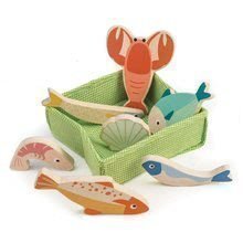 Peștișori și fructe de mare din lemn Fish Crate Tender Leaf Toys 7 bucăți în coș din textil