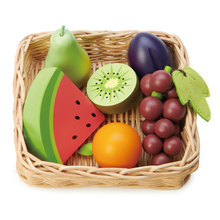 Fa kosár gyümölcsökkel Fruity Basket Tender Leaf Toys szőllő körte dinnye szilva 16*16*6 cm TL8291