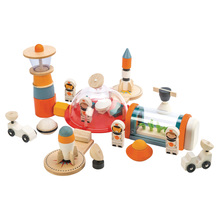 Set din lemn Viața pe Marte Life On Mars Tender Leaf Toys set cu 16 piese oraș pentru astronauți