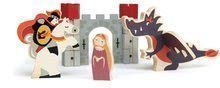 Dřevěný rytíř s drakem a princeznou Knight and Dragon tales Tender Leaf Toys v pohádce na hradě