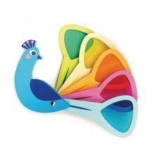 Pasăre din lemn Peacock Colours Tender Leaf Toys cu pană colorată de la 18 luni