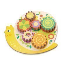 Dřevěný didaktický šneček Snail Whirls Tender Leaf Toys se 6 pohyblivými kolečky od 18 měsíců