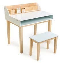 Măsuță din lemn cu scăunel Desk and Chair Tender Leaf Toys cu spațiu de depozitare și 3 compartimente cu animăluțe
