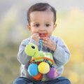 Závesná korytnačka so zrkadlom Turtle Mirror Pal Green Infantino na kočík alebo autosedačku od 0 mes