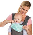 Nosič pre dieťa Flip Advanced 4v1 Convertible Carrier Grey Infantino 4 spôsoby nosenia sivý od 3,6-14,5 kg od 0 mes