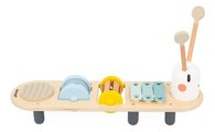 Drevený hudobný stolík Húsenica Caterpillar Musical Stand Sweet Cocoon Janod 5 hudobných nástrojov od 12 mes J04058