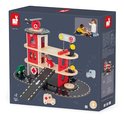 Drevená požiarna stanica Fire Station Bolid Janod 4 vozidlá a 2 figúrky od 24 mes J04639