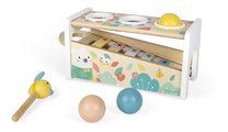 Drevená zatĺkačka Tap Tap Xylophone Pure Janod kladivko a 3 guličky od 12 mes J05155