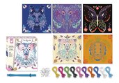 Maxi kreatívna sada Tvoríme so šnúrkami Zvieratká String Art Animal Pictures Atelier Janod 5 kariet a 800 klinčekov od 10 rokov J07912