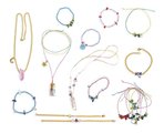 Sada na výrobu šperkov Talizmany Jewellery from Galaxy Resin Atelier Janod na výrobu 16 kusov šperkov od 8 rokov J07938