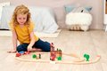 Drevená vláčikodráha s požiarnou stanicou Train Set Firestation Eichhorn s vlakom 33 dielov 235 cm dĺžka koľajníc