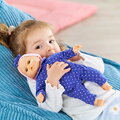 Bábika Bébé Calin Capucine Teddy Bear Mon Premier Poupon Corolle s hnedými klipkajúcimi očami 30 cm od 18 mes