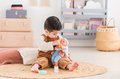 Obedová súprava s podbradníkom Mealtime Set Corolle pre 30 cm bábiku 5 doplnkov od 18 mes