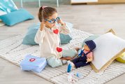 Lekárska taštička pre bábiku My Doctor Suitcase Corolle so zvukom a svetlom pre 30-42 cm bábiku 8 doplnkov od 18 mes