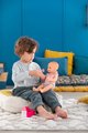 Bábika Emma pije a ciká Mon Grand Poupon Corolle s modrými klipkajúcimi očami a 3 doplnky 36 cm od 24 mes