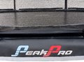 Trampolína s ochrannou sieťou a rebríkom PeakPro Exit Toys okrúhla priemer 427 cm čierna