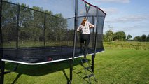 Trampolína s ochrannou sieťou a rebríkom PeakPro Exit Toys 275*458 cm čierna