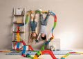 Flexibilná autodráha FleXtreme Discovery Set Smoby 184 dielov dráhy a 440 cm dlhá s elektronickým svietiacim autom od 4 rokov