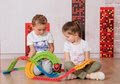 Flexibilná autodráha FleXtreme Discovery Set Smoby 184 dielov dráhy a 440 cm dlhá s elektronickým svietiacim autom od 4 rokov