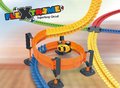 Flexibilná autodráha s oblúkom Flextreme Superloop Circuit Smoby vertikálno-horizontálne s autom 145 dielov od 4 rokov