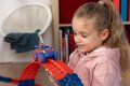 Flexibilná autodráha Spidey Marvel Flextreme Set Smoby s elektronickým autíčkom 184 dielov dráhy 4,40 m dĺžka s pavučinou od 4 rokov