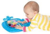 Hrací pult s vodou Akvárium Pat & Play Water Mat Infantino so zvieratkami od 3 mes INF206685